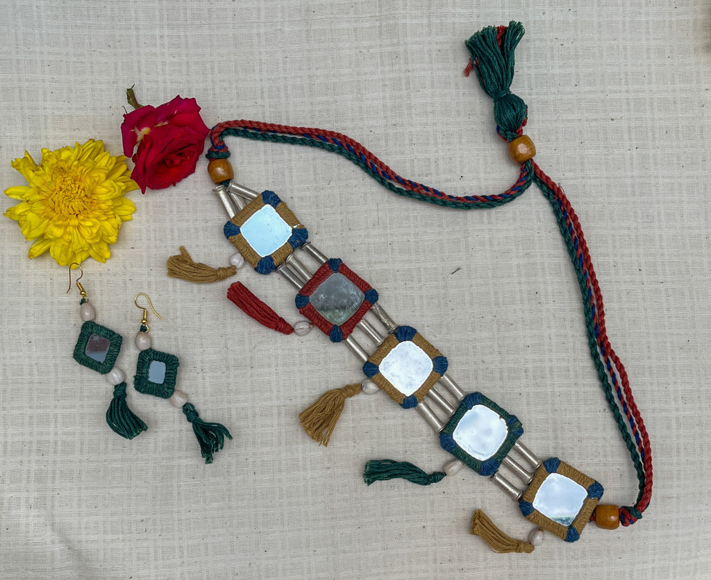 LAMBANI CHOKER WITH EARRINGS