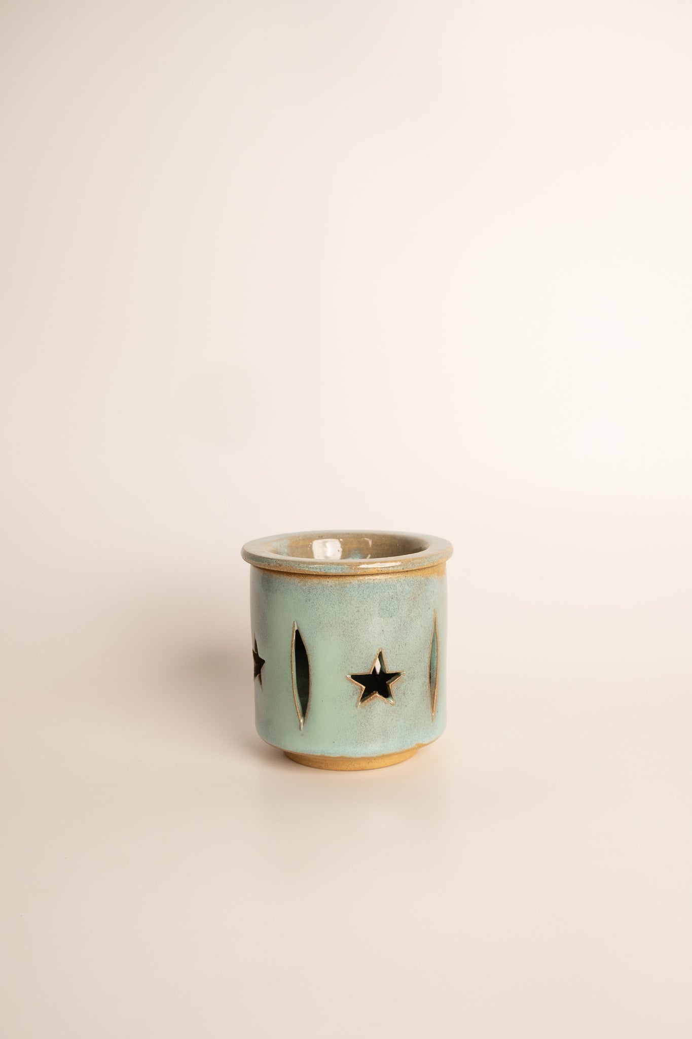 AURA BLOOM DIFFUSER