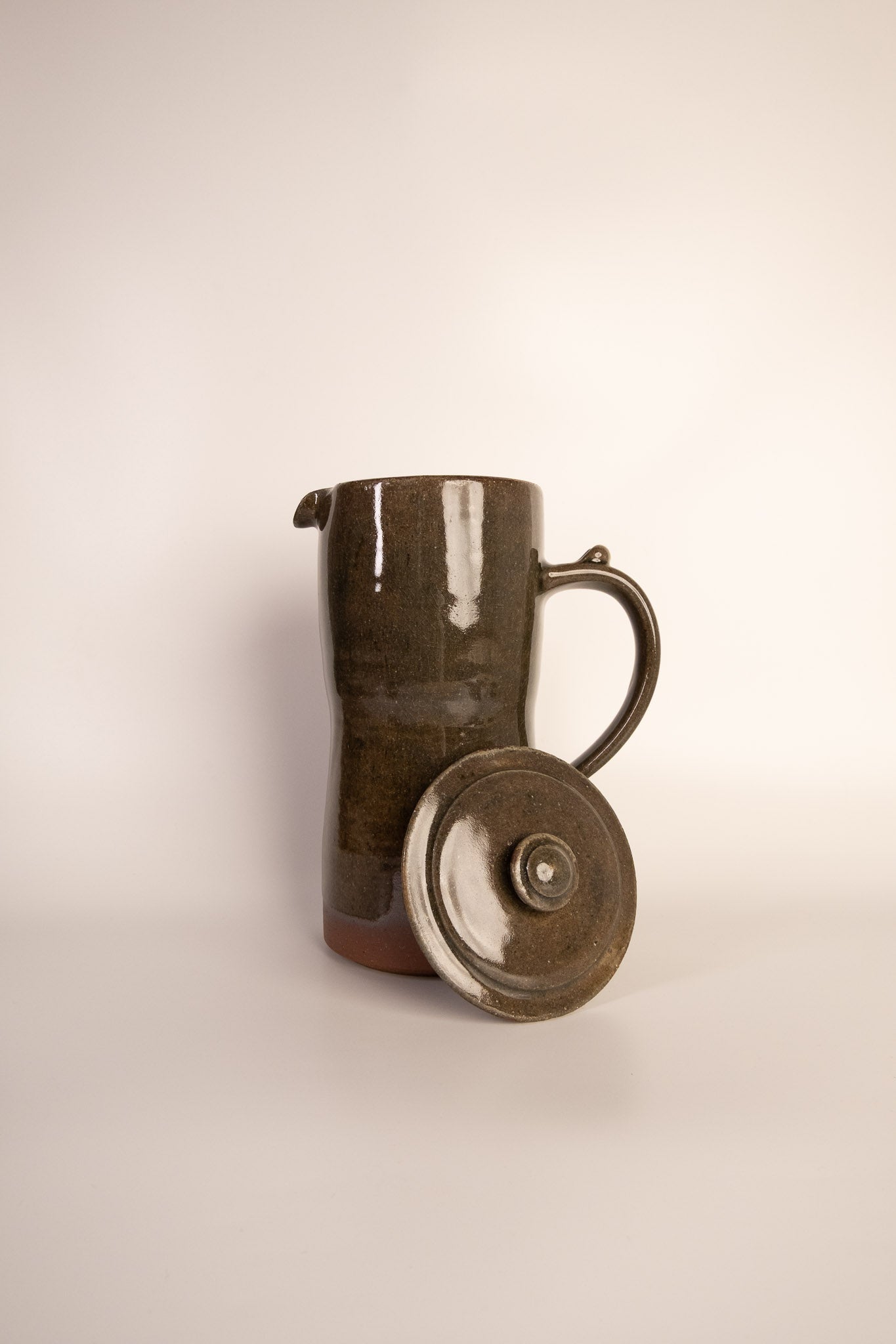 RUNE JUG