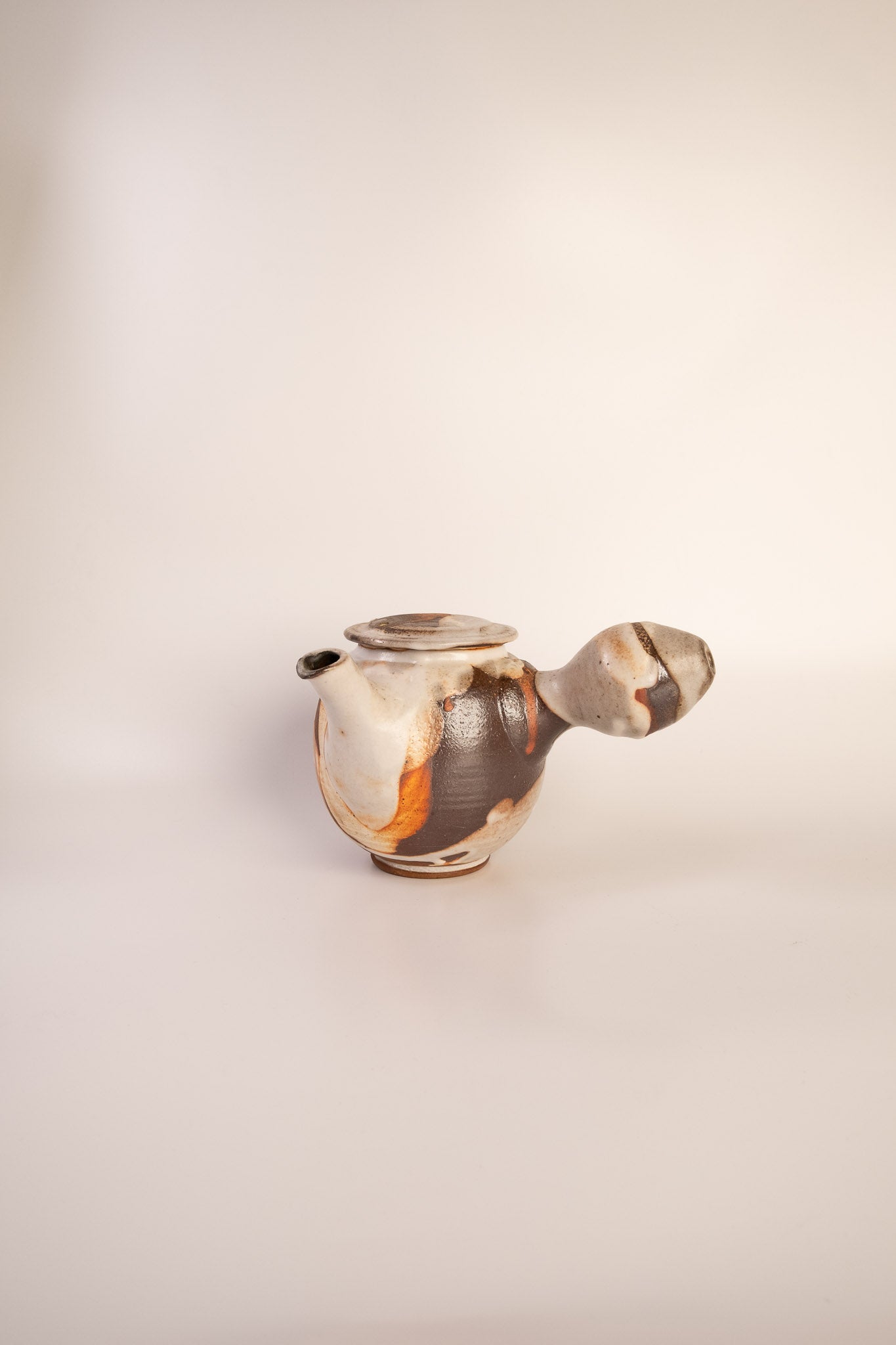 BRAMBLE TEA POT